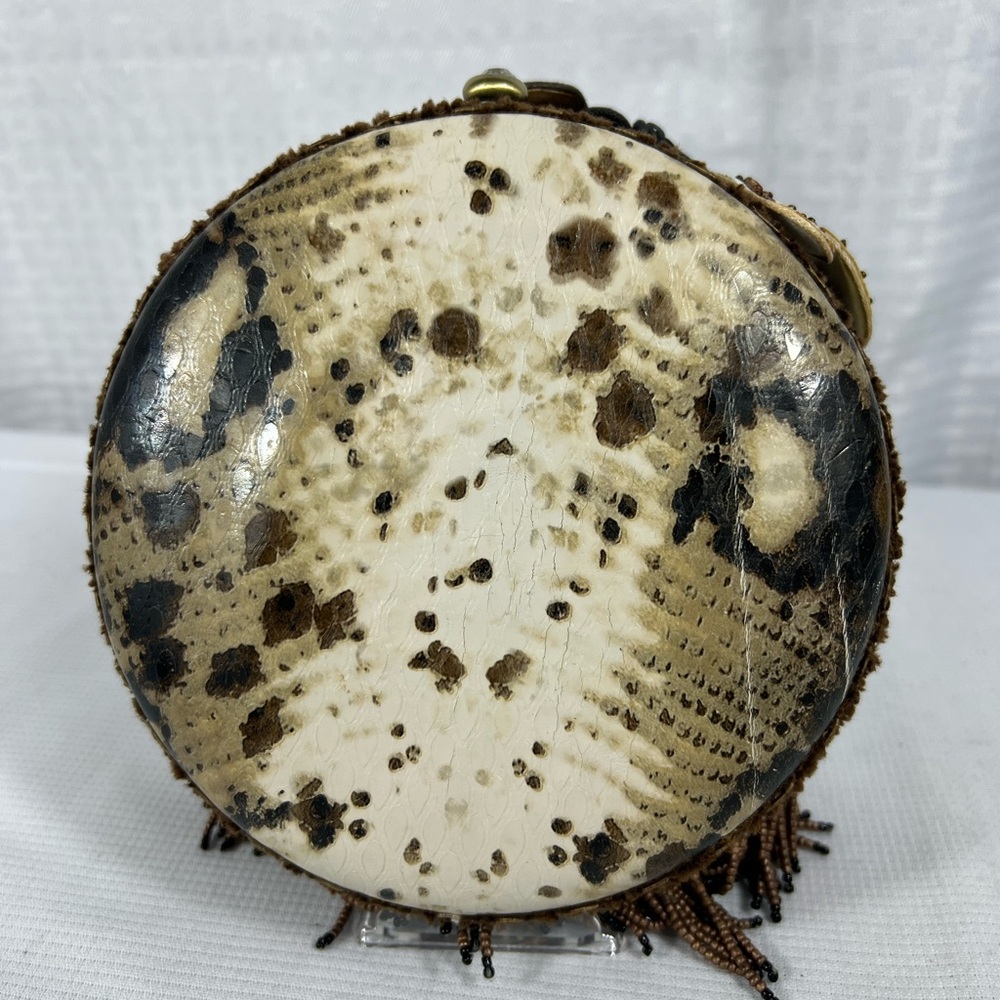 Mary Frances Beaded Lion Face Novelty Clutch Crossbody Purse - Picture 3 of 8